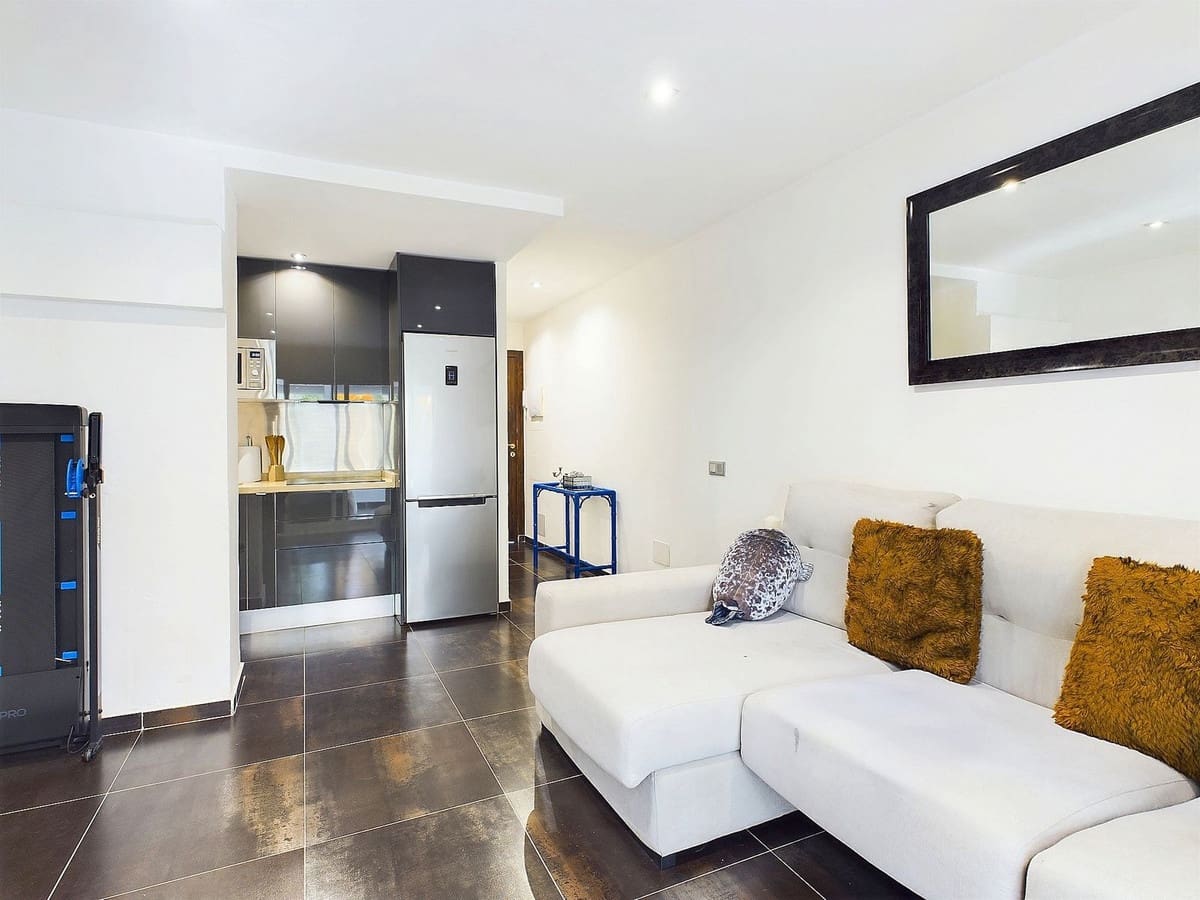 1 Zimmer Apartment zu verkaufen in Estepona - 220.000 € (Ref: 8610650)