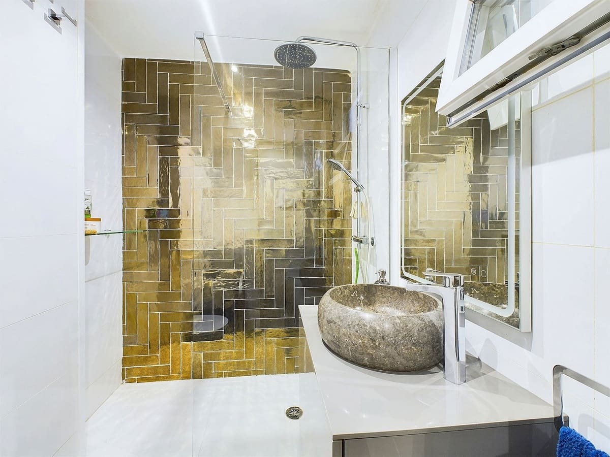 1 bedroom Apartment for sale in Estepona - € 220,000 (Ref: 8610650)