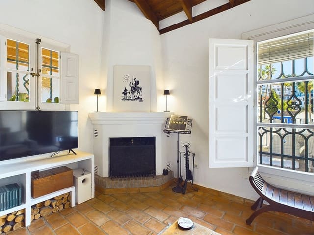 3 quarto Moradia para venda em Benahavís com piscina - 595 000 € (Ref: 8747382)