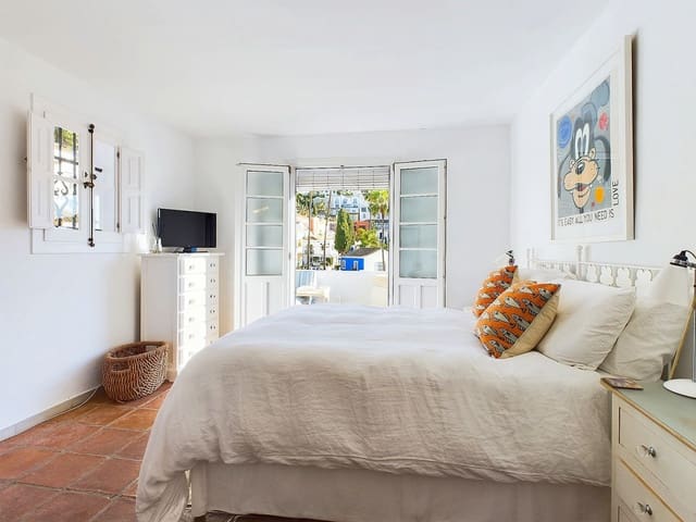 3 quarto Moradia para venda em Benahavís com piscina - 595 000 € (Ref: 8747382)