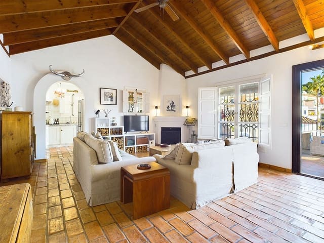 3 quarto Moradia para venda em Benahavís com piscina - 595 000 € (Ref: 8747382)