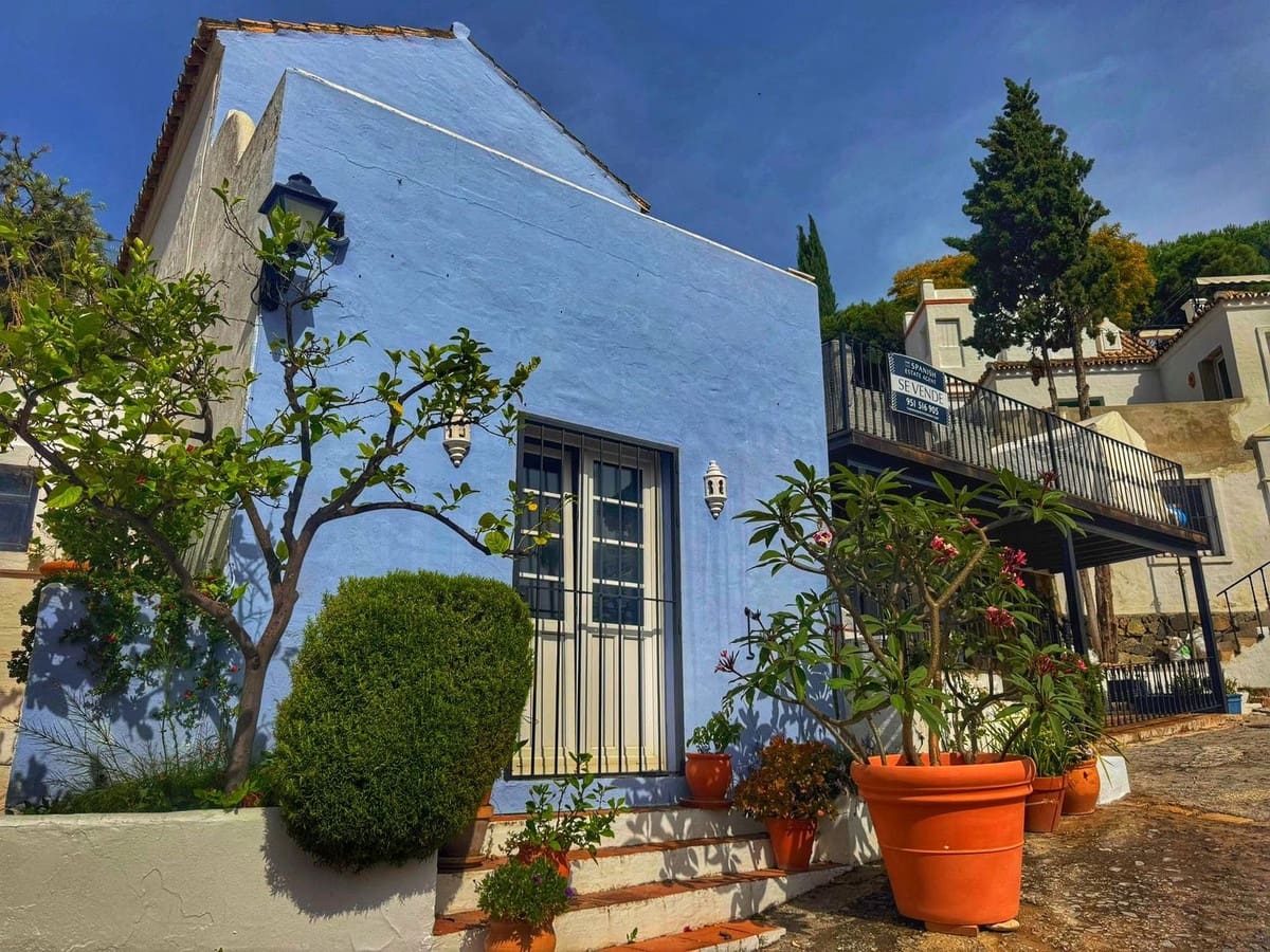 3 bedroom Villa for sale in Benahavis with pool - € 595,000 (Ref: 8747382)