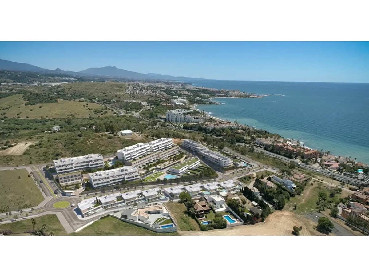 4 soverom Villa til salgs i Estepona med svømmebasseng - € 1 779 000 (Ref: 8779478)