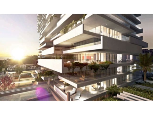 4 soverom Leilighet til salgs i Puerto de Estepona, Estepona med svømmebasseng - € 2 406 000 (Ref: 8779978)