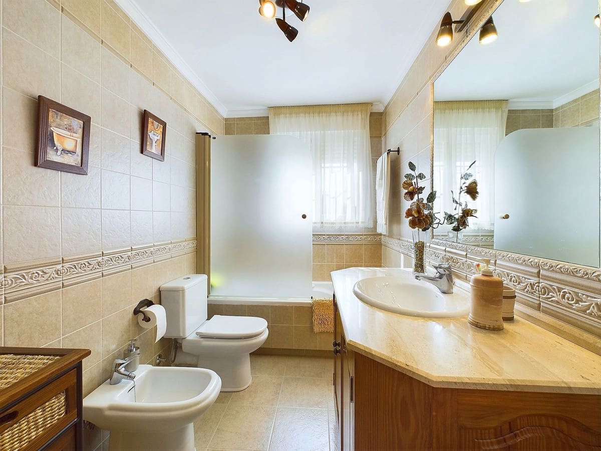 2 soveværelse Byhus til salg i Estepona - € 445.000 (Ref: 8881422)