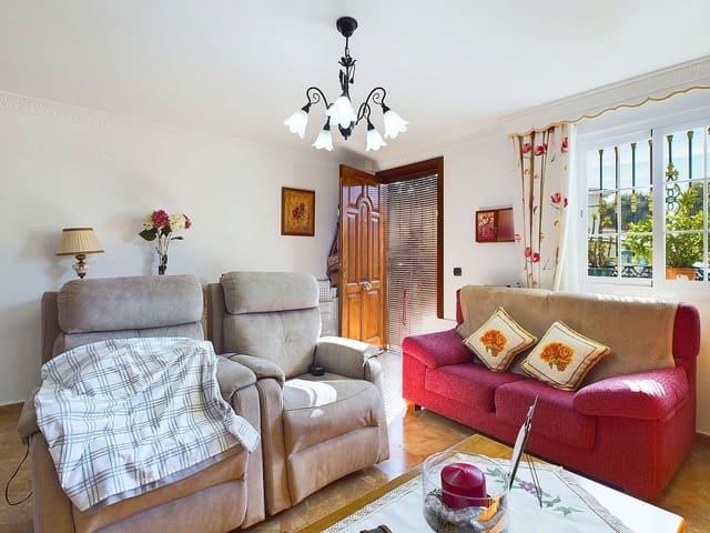 2 slaapkamer Huis te koop in Estepona - € 445.000 (Ref: 8881422)