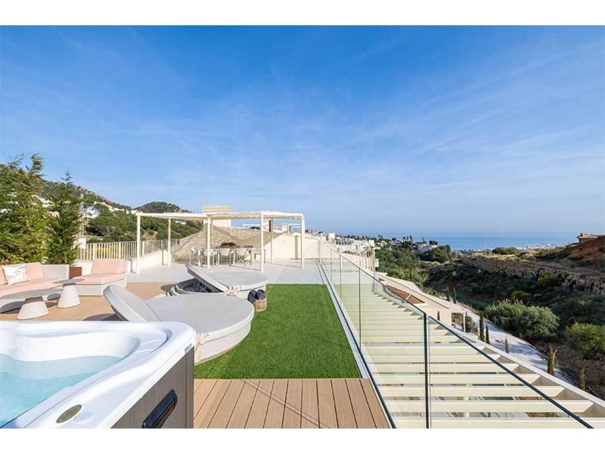 3 soverom Leilighet til salgs i Mijas med svømmebasseng - € 1 190 000 (Ref: 8902001)