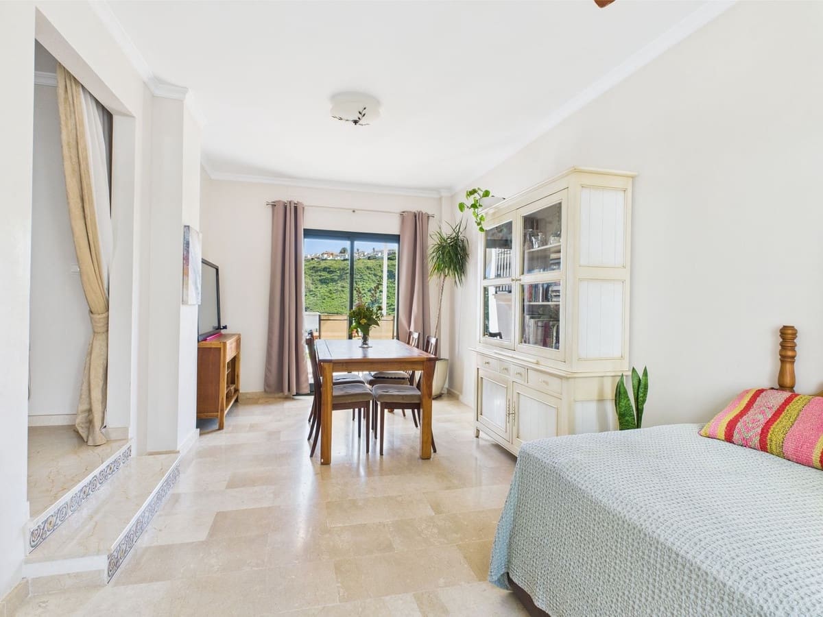 3 soveværelse Villa til salg i Manilva med swimmingpool - € 549.000 (Ref: 8972151)