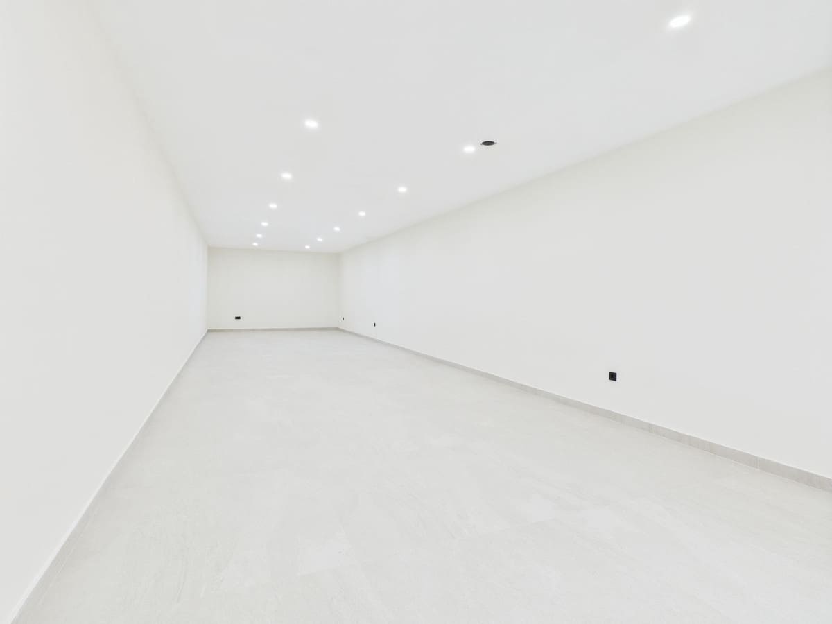 4 slaapkamer Villa te koop in Estepona met zwembad - € 1.795.000 (Ref: 9036439)