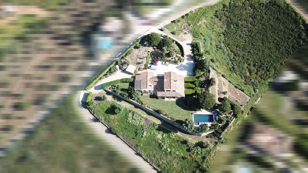 4 soveværelse Finca/Landehus til salg i La Cala de Mijas - € 1.650.000 (Ref: 9042127)