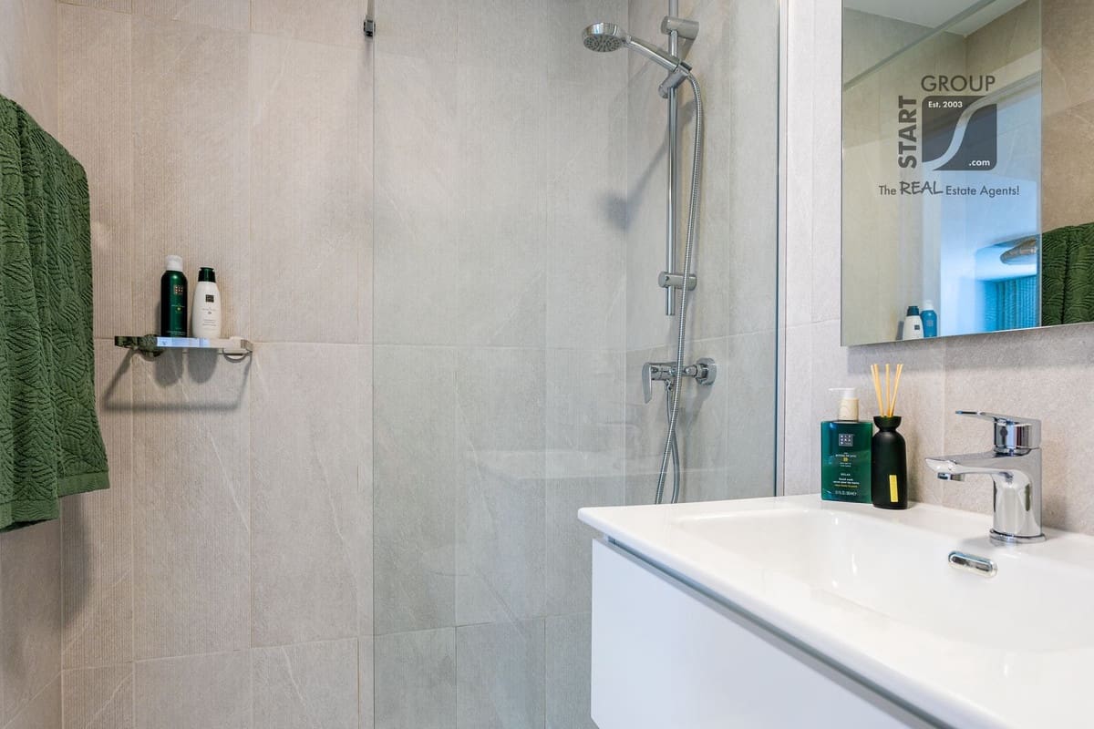 3 makuuhuone Huoneisto myytävänä paikassa Mijas mukana uima-altaan - 329 000 € (Ref: 9068748)