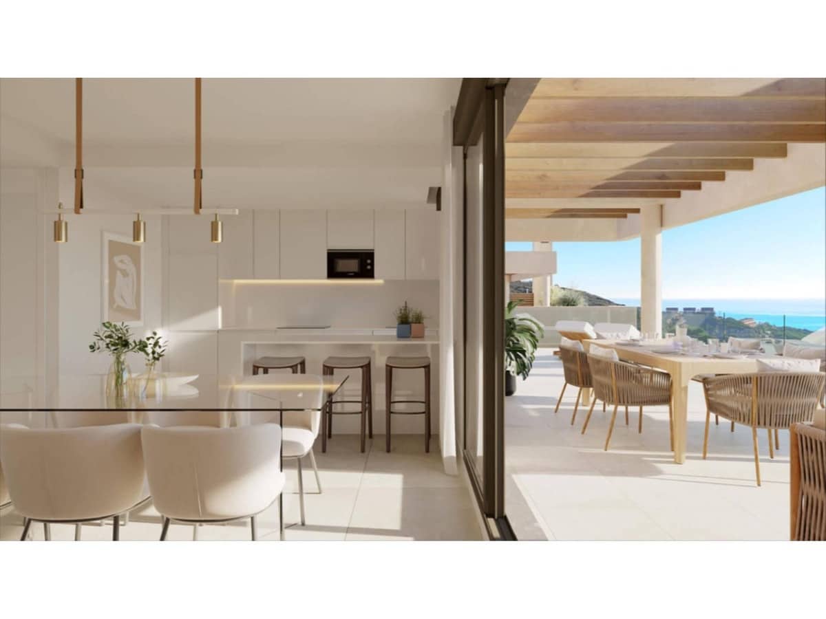 2 soveværelse Lejlighed til salg i Algeciras med swimmingpool - € 428.000 (Ref: 9074993)