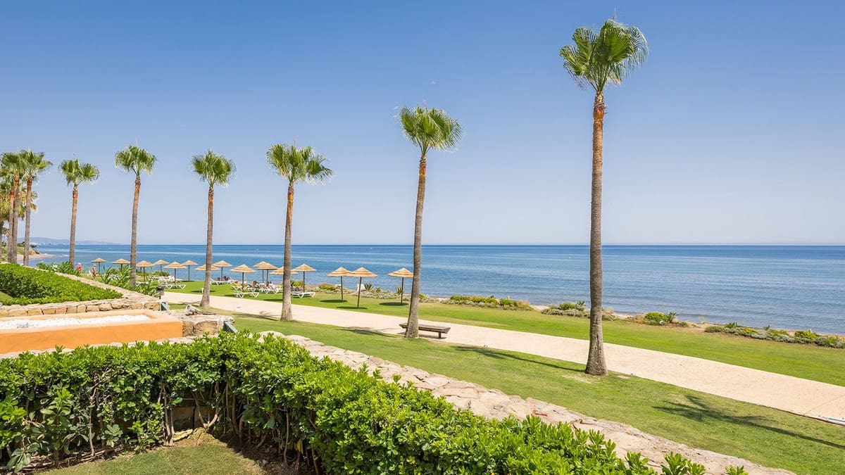 4 soveværelse Lejlighed til salg i Estepona med swimmingpool - € 3.995.000 (Ref: 9095158)