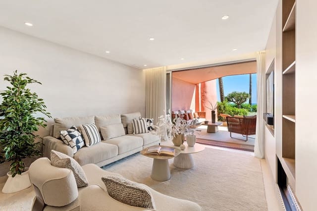 3 makuuhuone Huoneisto myytävänä paikassa New Golden Mile, Estepona mukana uima-altaan - 2 350 000 € (Ref: 9095160)