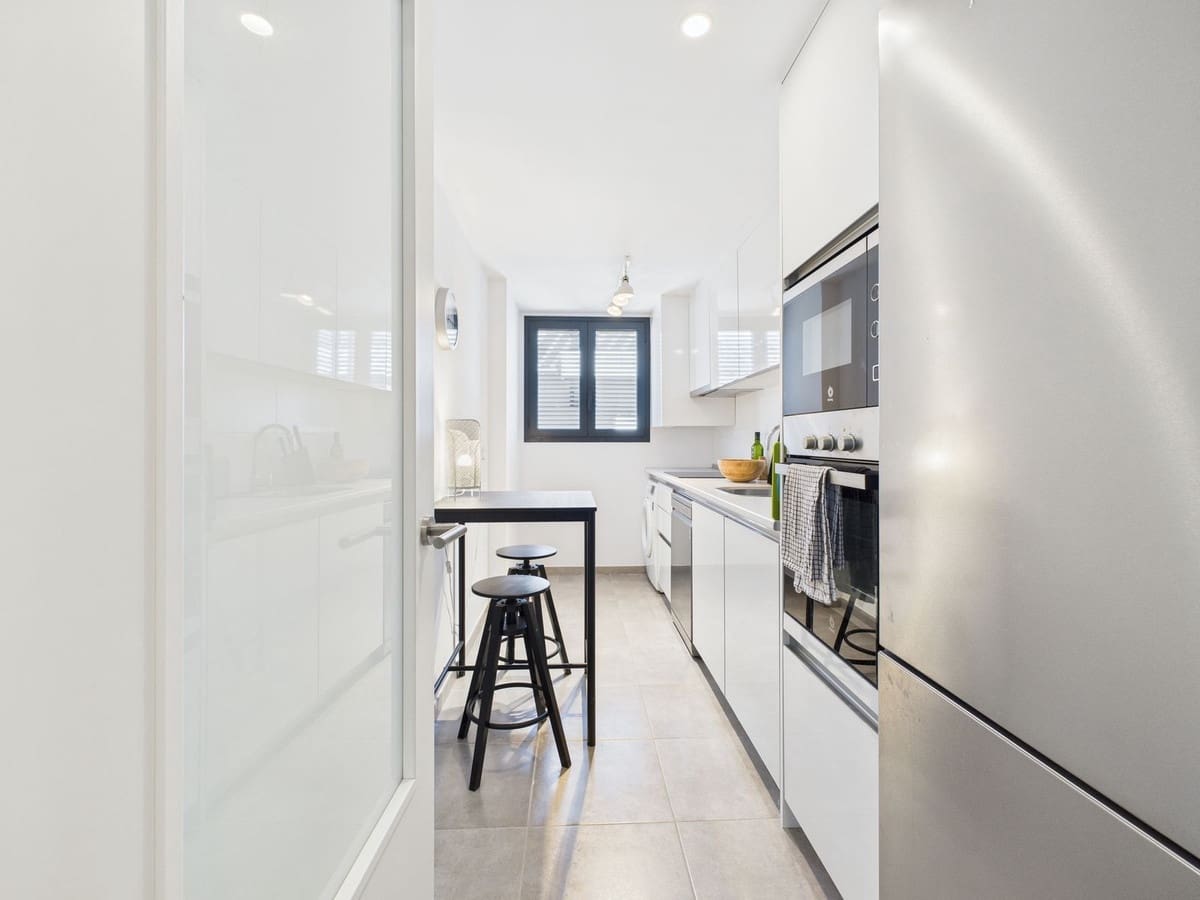 2 soveværelse Lejlighed til salg i Estepona med swimmingpool - € 389.000 (Ref: 9185267)