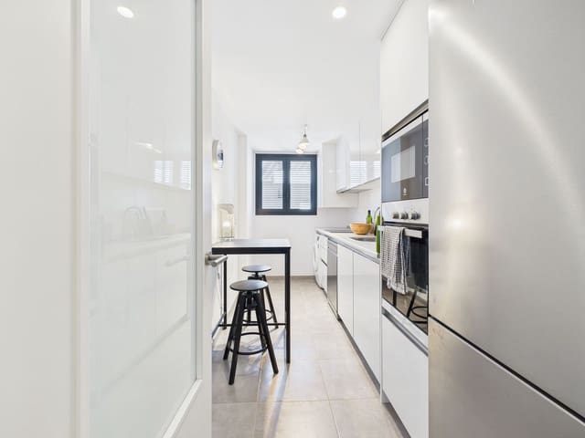 2 soveværelse Lejlighed til salg i Centro, Estepona med swimmingpool - € 389.000 (Ref: 9185267)