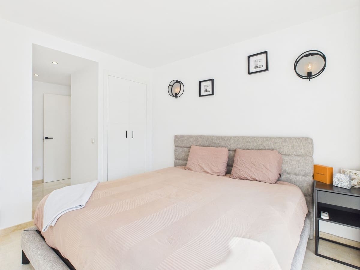 2 sovrum Lägenhet till salu i Estepona med pool - 565 000 € (Ref: 9186809)