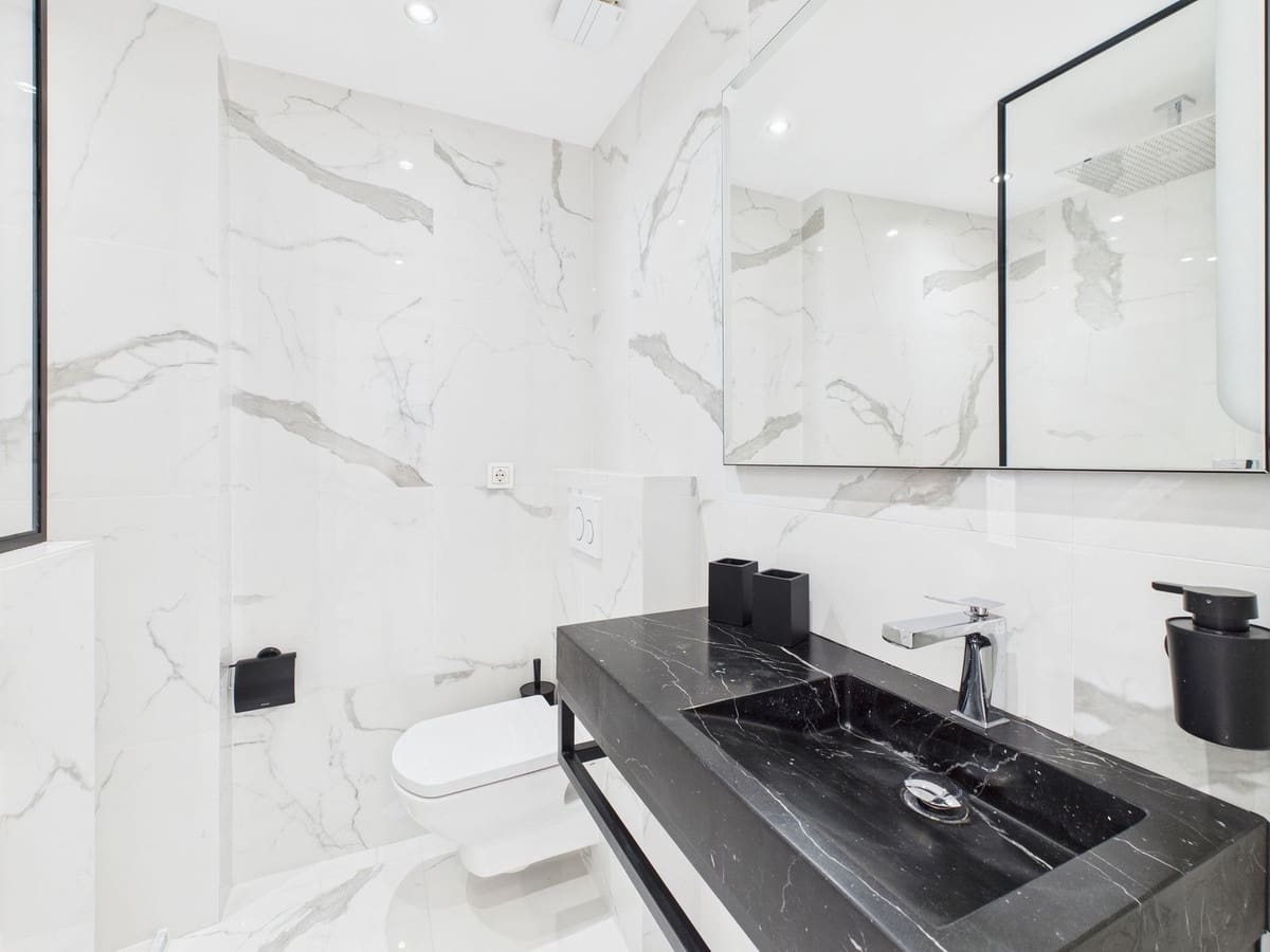 2 sovrum Lägenhet till salu i Estepona med pool - 565 000 € (Ref: 9186809)