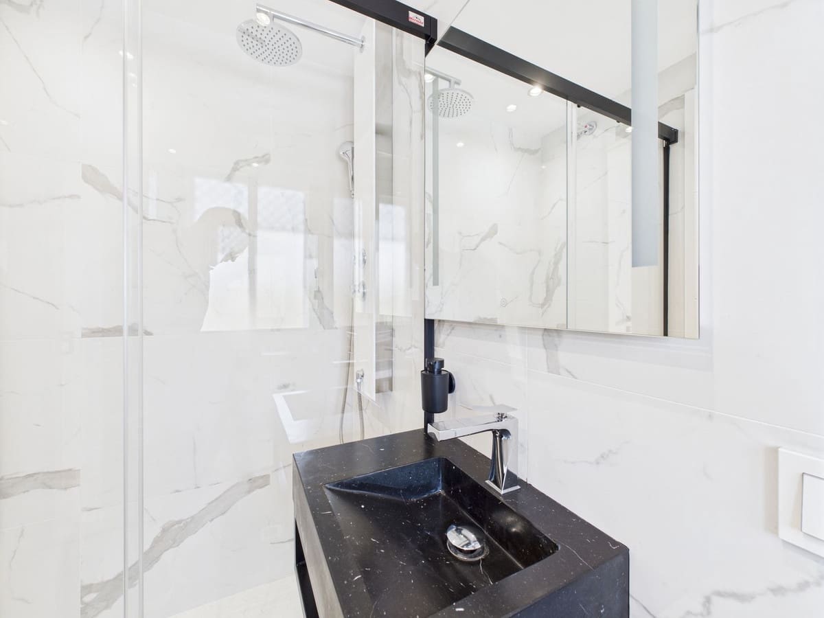 2 sovrum Lägenhet till salu i Estepona med pool - 565 000 € (Ref: 9186809)