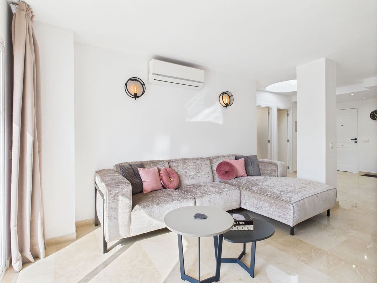 2 sovrum Lägenhet till salu i Estepona med pool - 565 000 € (Ref: 9186809)