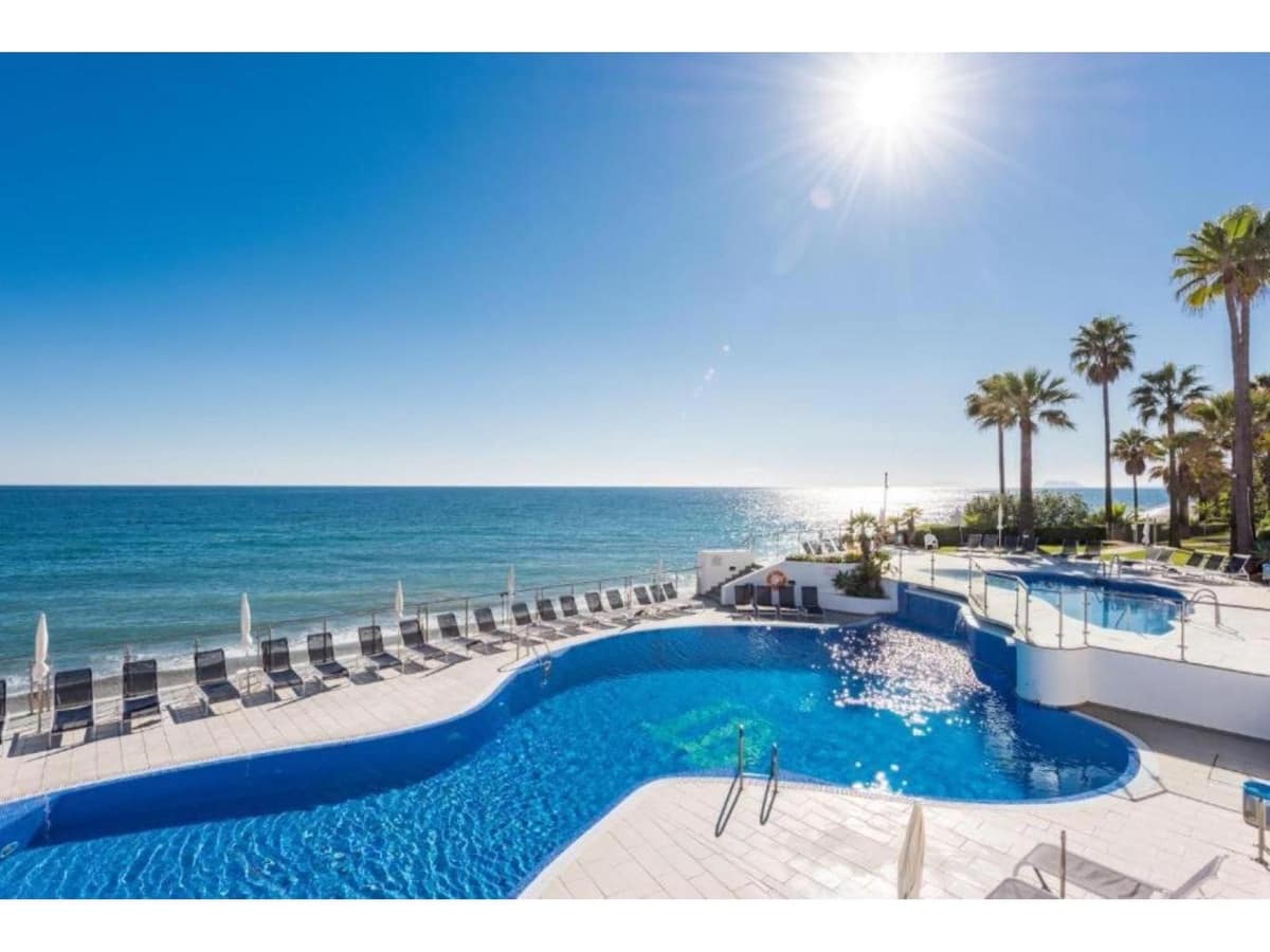 2 bedroom Apartment for sale in New Golden Mile - € 495,000 (Ref: 9186809)