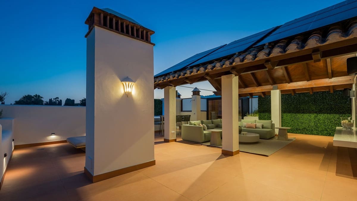 3 chambre Appartement à vendre à Estepona - 2 995 000 € (Ref: 9192259)