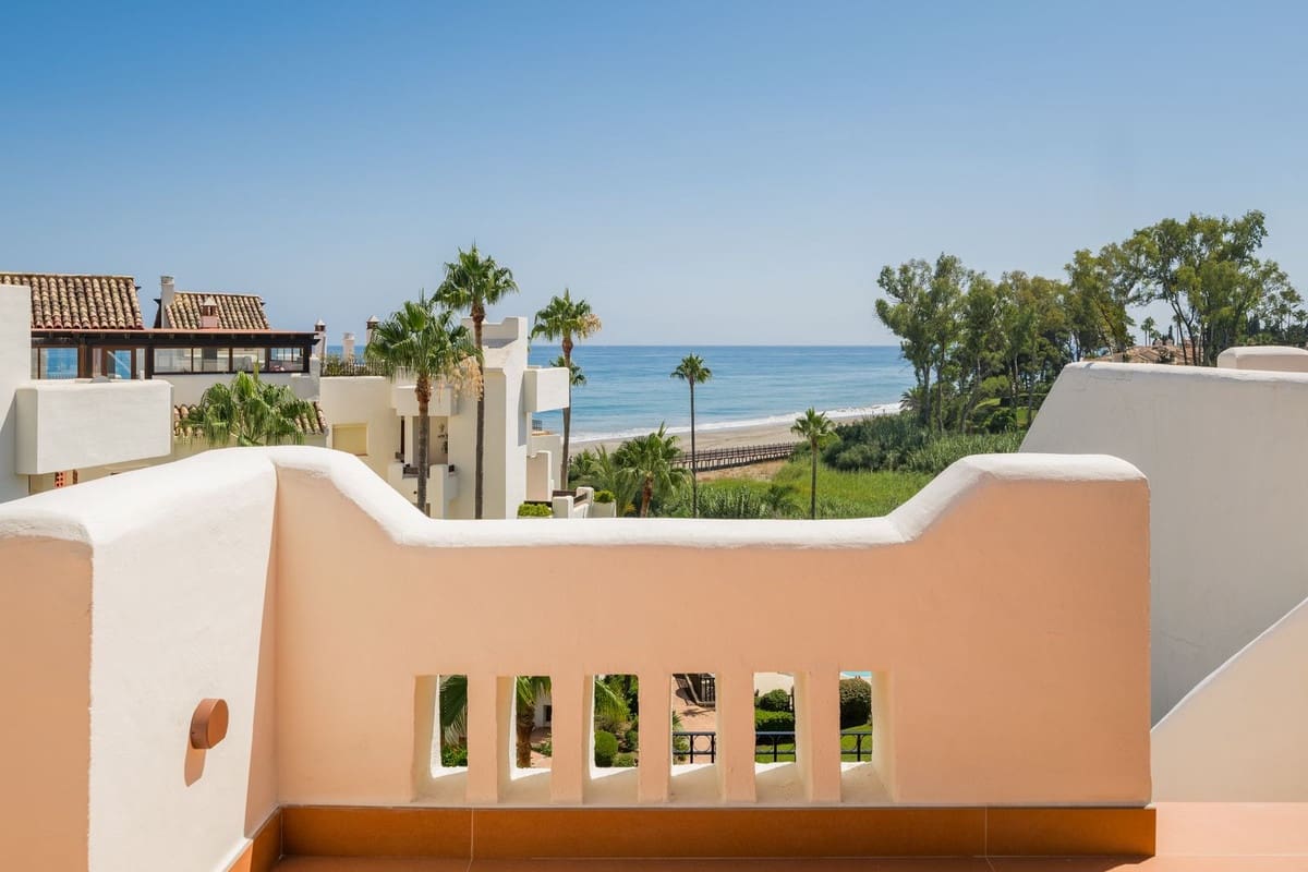 3 soveværelse Lejlighed til salg i Estepona med swimmingpool - € 2.695.000 (Ref: 9192260)