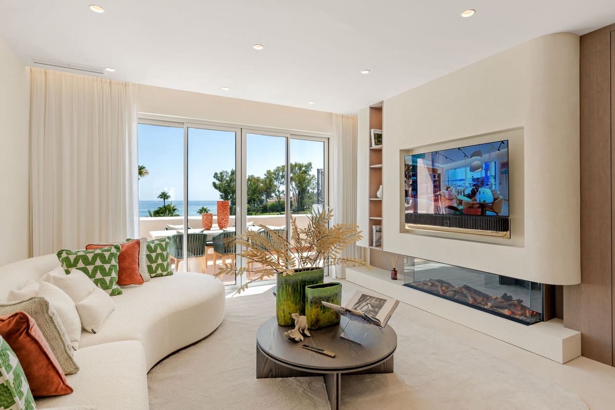 3 soveværelse Lejlighed til salg i Estepona med swimmingpool - € 2.695.000 (Ref: 9192260)