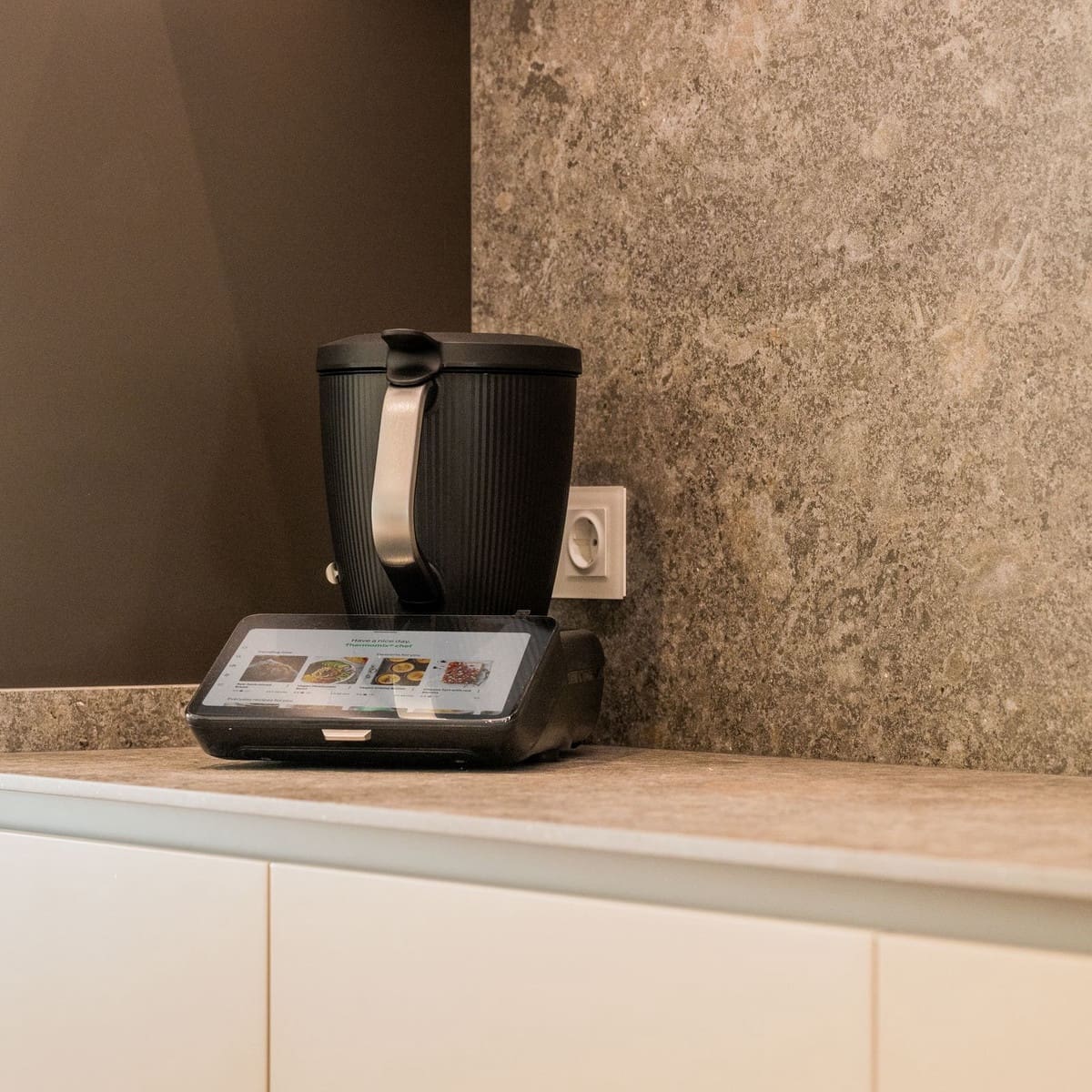 3 soveværelse Lejlighed til salg i Estepona med swimmingpool - € 2.695.000 (Ref: 9192260)