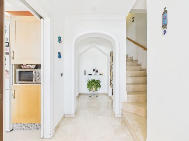 3 camera da letto Casa in vendita in Estepona - 475.000 € (Rif: 9242848)