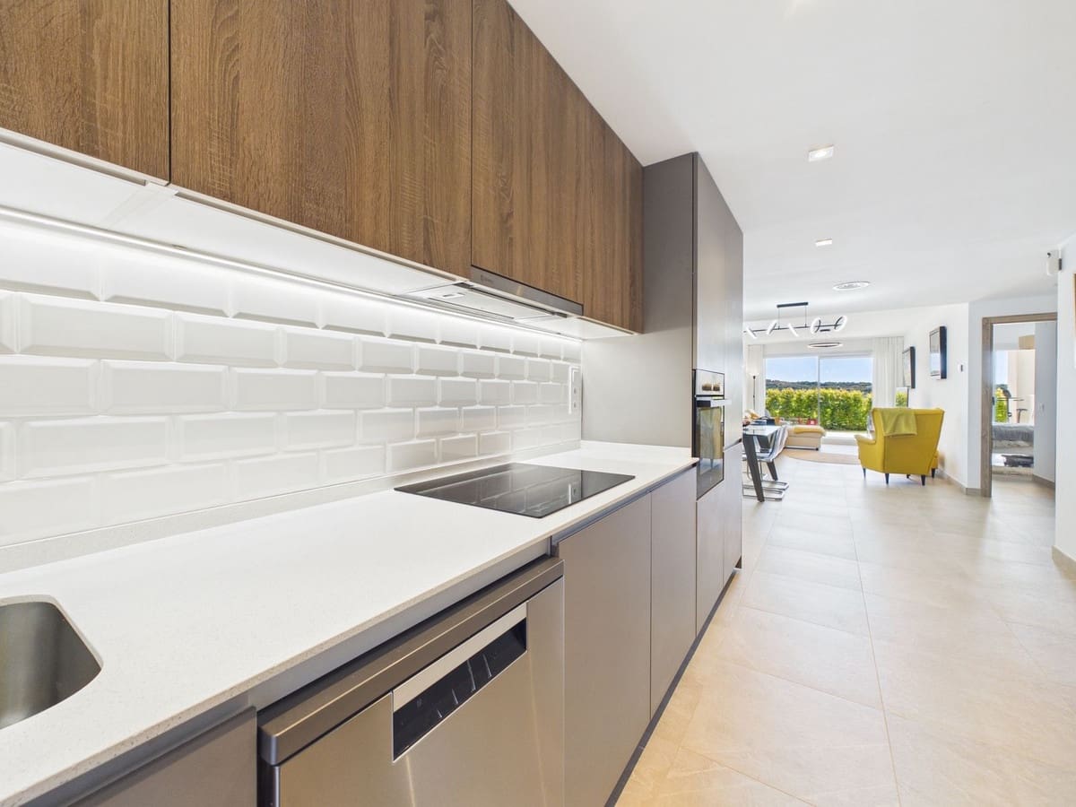 2 soveværelse Lejlighed til salg i Estepona - € 365.000 (Ref: 9321688)