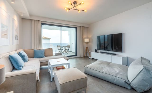 3 soveværelse Lejlighed til salg i Puerto de Estepona, Estepona med swimmingpool - € 425.000 (Ref: 9330476)