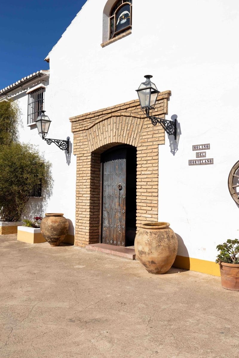 5 makuuhuone Huvila myytävänä paikassa Antequera mukana uima-altaan - 2 310 000 € (Ref: 9349311)