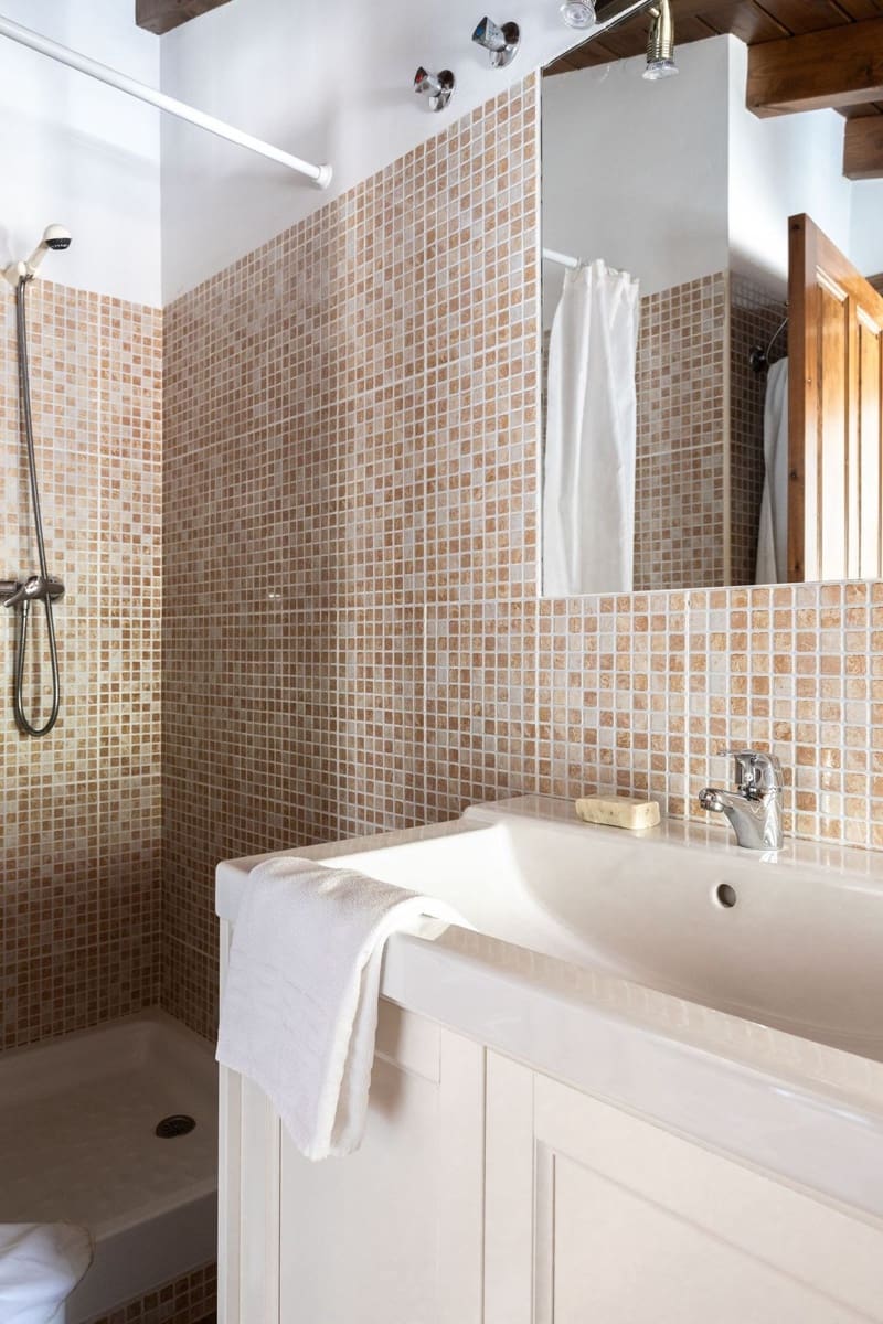 9 soverom Villa til salgs i Estepona med svømmebasseng - € 2 200 000 (Ref: 9353367)