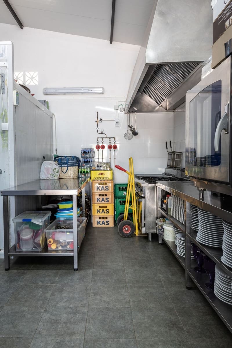 9 soverom Villa til salgs i Estepona med svømmebasseng - € 2 200 000 (Ref: 9353367)