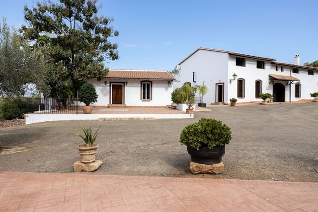 9 slaapkamer Finca/Landhuis te koop in Málaga stad - € 2.100.000 (Ref: 9353367)