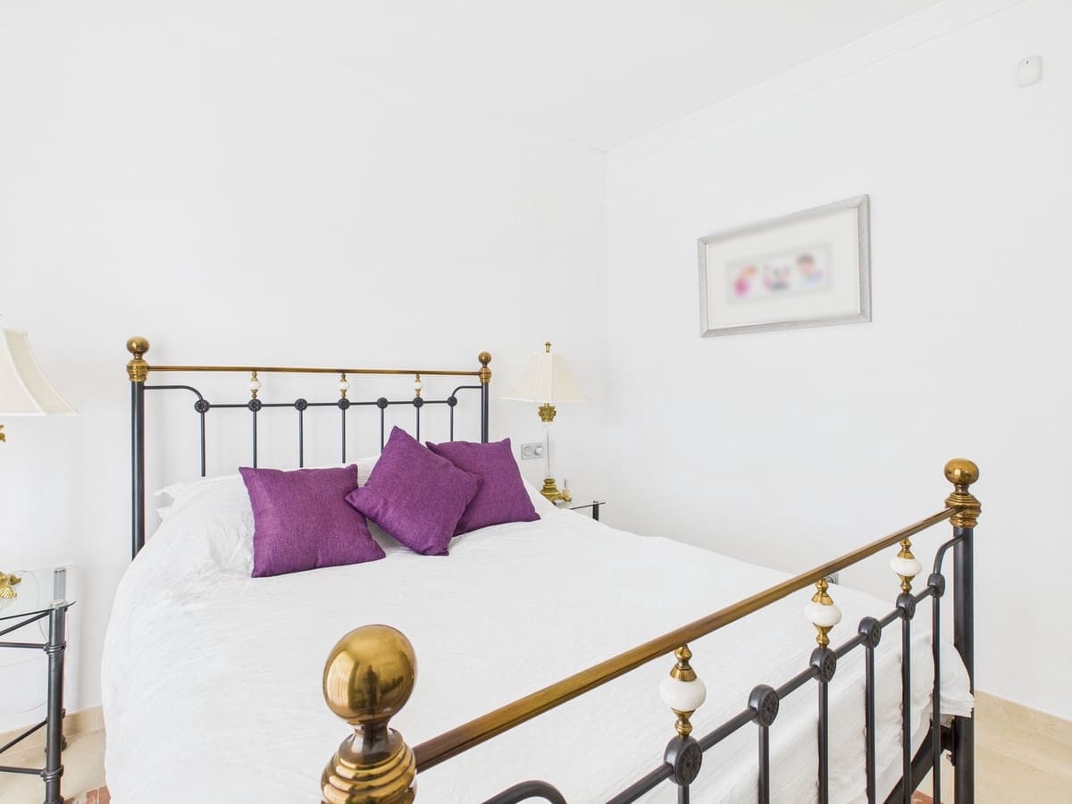 3 soveværelse Lejlighed til salg i Sotogrande med swimmingpool - € 699.000 (Ref: 9382523)