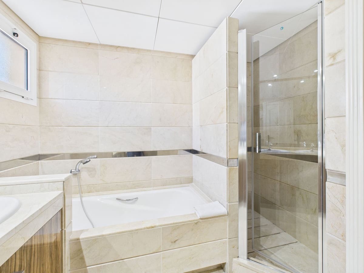 3 soveværelse Lejlighed til salg i Sotogrande med swimmingpool - € 699.000 (Ref: 9382523)