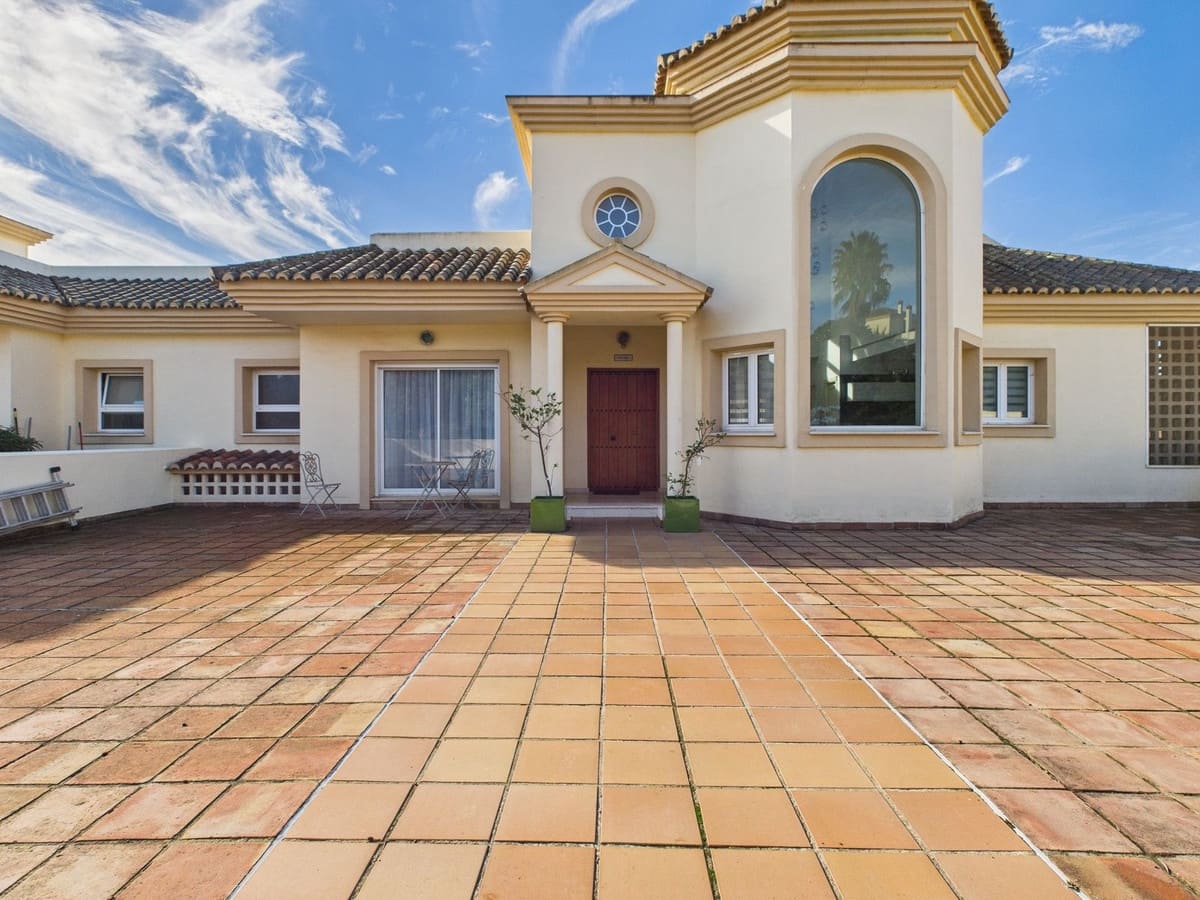 3 soveværelse Lejlighed til salg i Sotogrande med swimmingpool - € 699.000 (Ref: 9382523)