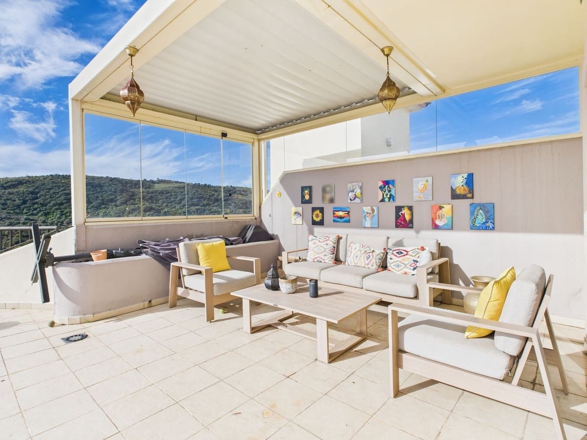 3 soveværelse Lejlighed til salg i Sotogrande med swimmingpool - € 699.000 (Ref: 9382523)