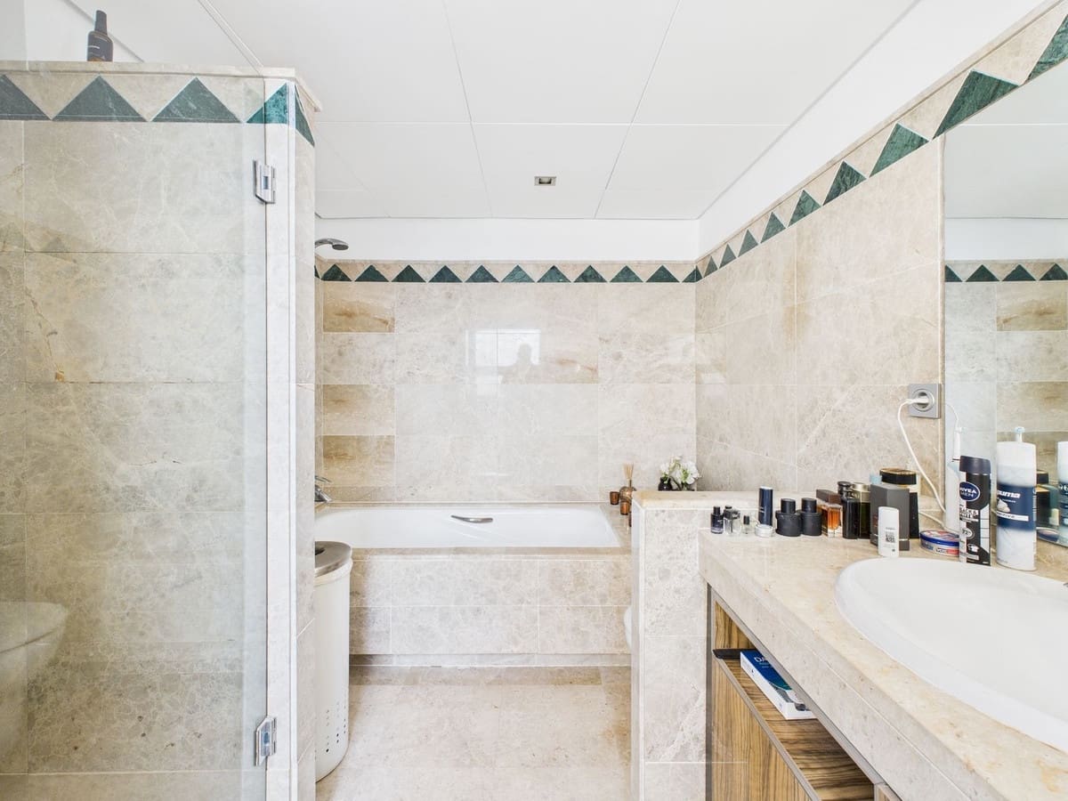 3 soveværelse Lejlighed til salg i Sotogrande med swimmingpool - € 699.000 (Ref: 9382523)