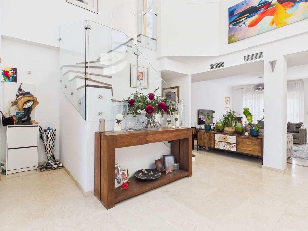 3 makuuhuone Huoneisto myytävänä paikassa San Roque - 649 995 € (Ref: 9382523)