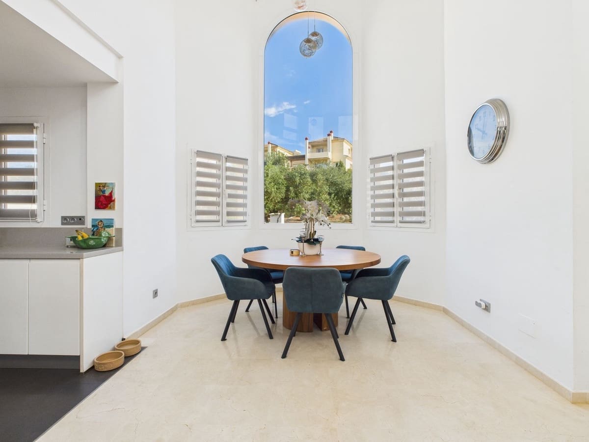 3 makuuhuone Huoneisto myytävänä paikassa San Roque - 649 995 € (Ref: 9382523)