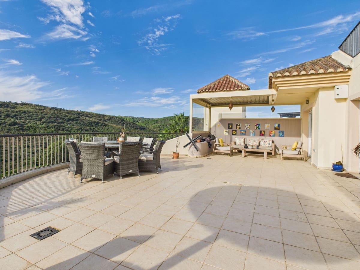 3 makuuhuone Huoneisto myytävänä paikassa San Roque - 649 995 € (Ref: 9382523)