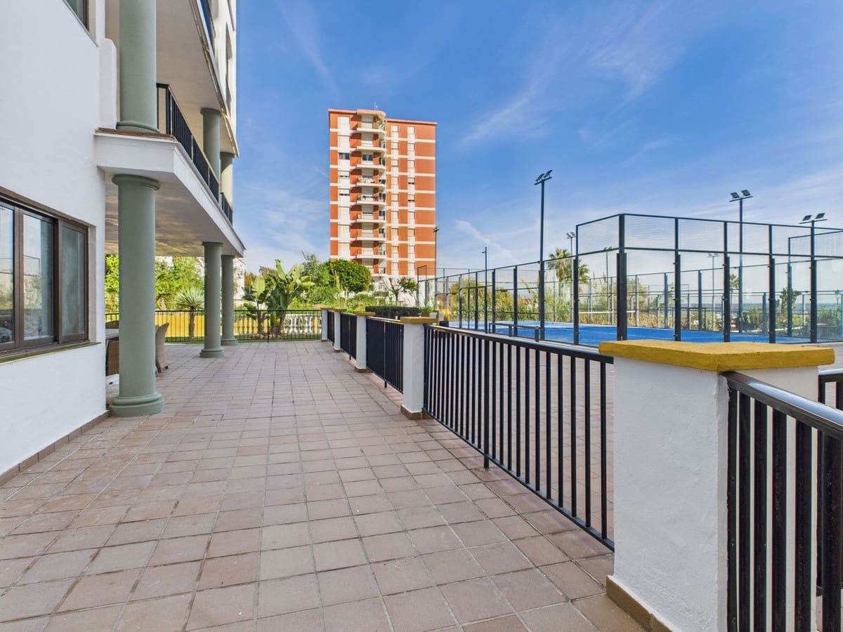 3 chambre Appartement à vendre à La Duquesa / Puerto de la Duquesa - 595 000 € (Ref: 9395866)