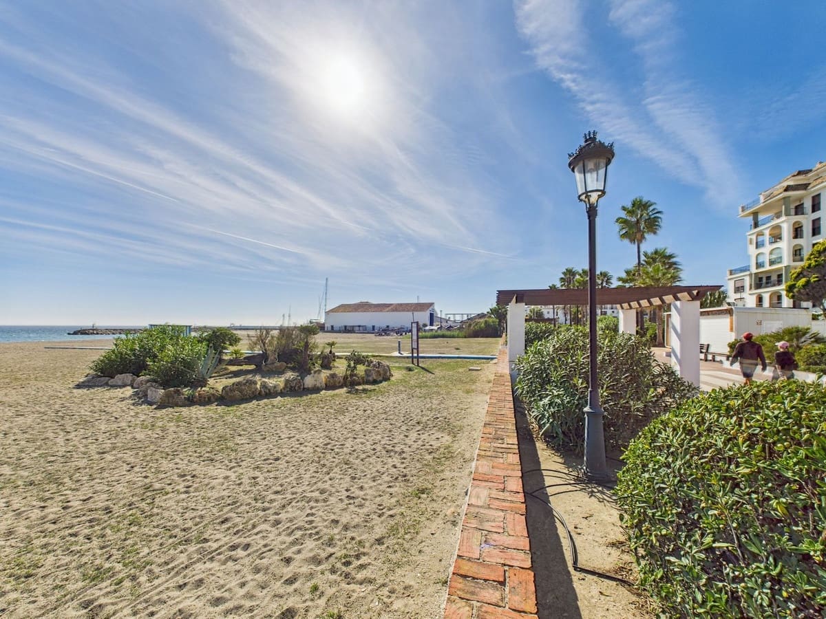 3 chambre Appartement à vendre à La Duquesa / Puerto de la Duquesa - 595 000 € (Ref: 9395866)