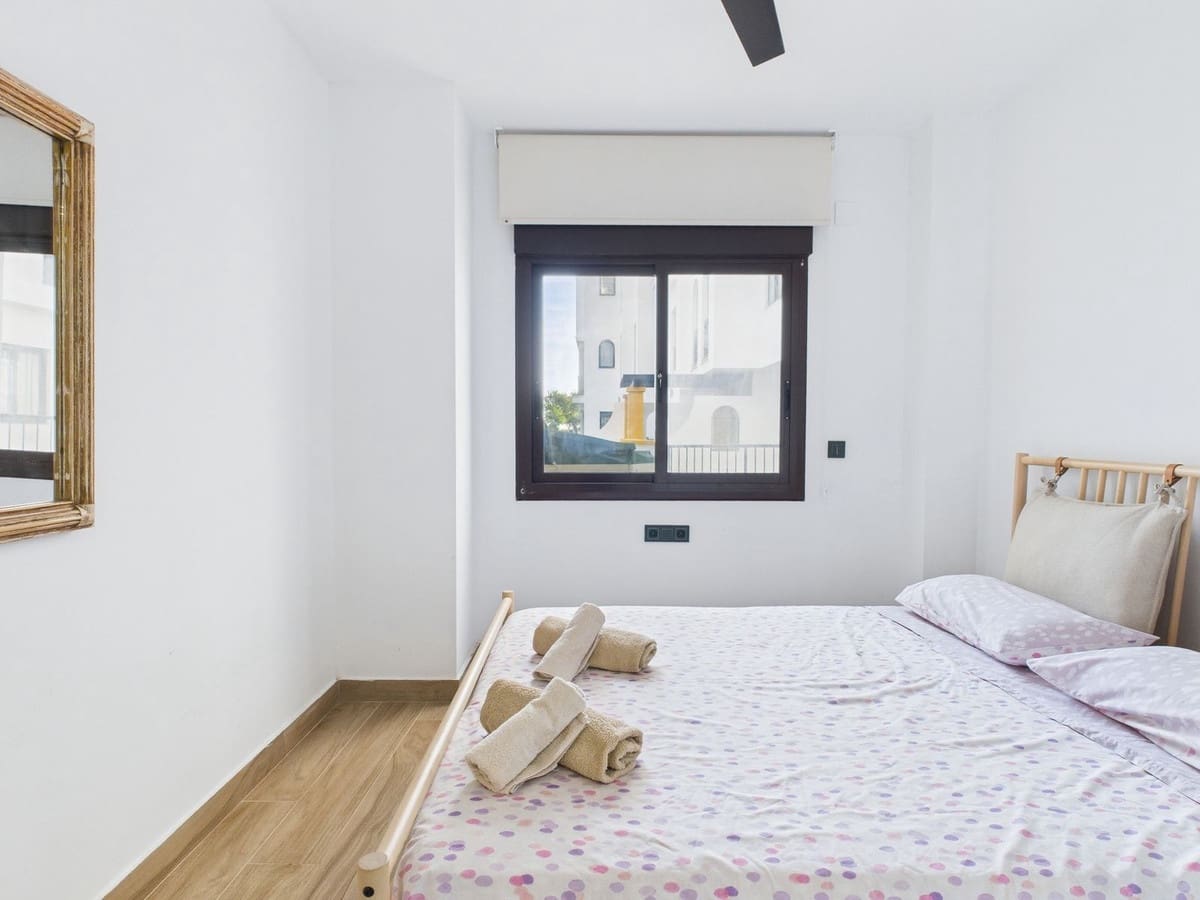 3 chambre Appartement à vendre à La Duquesa / Puerto de la Duquesa - 595 000 € (Ref: 9395866)