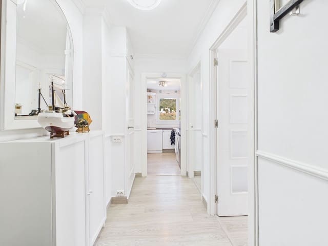 2 makuuhuone Huoneisto myytävänä paikassa La Duquesa / Puerto de la Duquesa, Manilva - 330 000 € (Ref: 9406431)