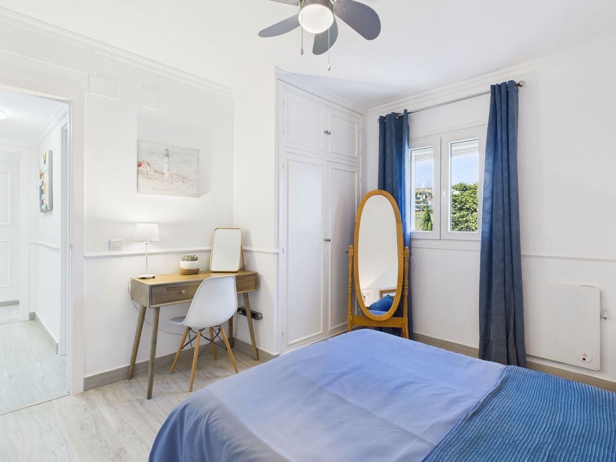 2 makuuhuone Huoneisto myytävänä paikassa La Duquesa / Puerto de la Duquesa - 330 000 € (Ref: 9406431)