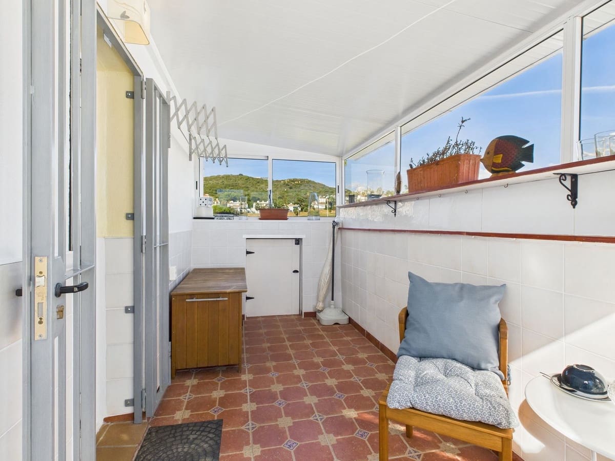 2 makuuhuone Huoneisto myytävänä paikassa La Duquesa / Puerto de la Duquesa - 330 000 € (Ref: 9406431)